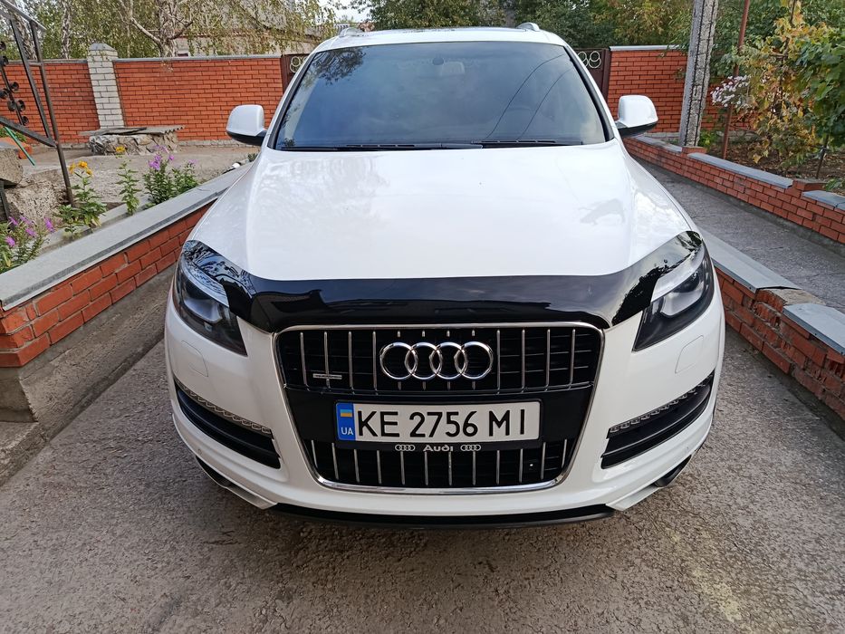 Продам Audi Q7 в отличном состоянии