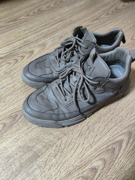 Кросівки осінь/весна.40розмір.