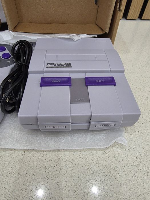 Consola mini SNES modelo US (como nova)
