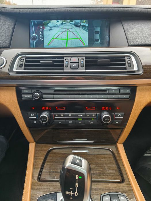 BMW 7 Series 2011
