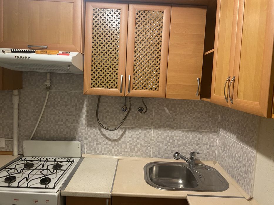 Здам 1к Квартиру вул.Космонавтів 52 Можливо на Короткий Термін Оренди