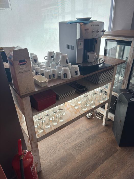 Aparador Rústico com Nichos