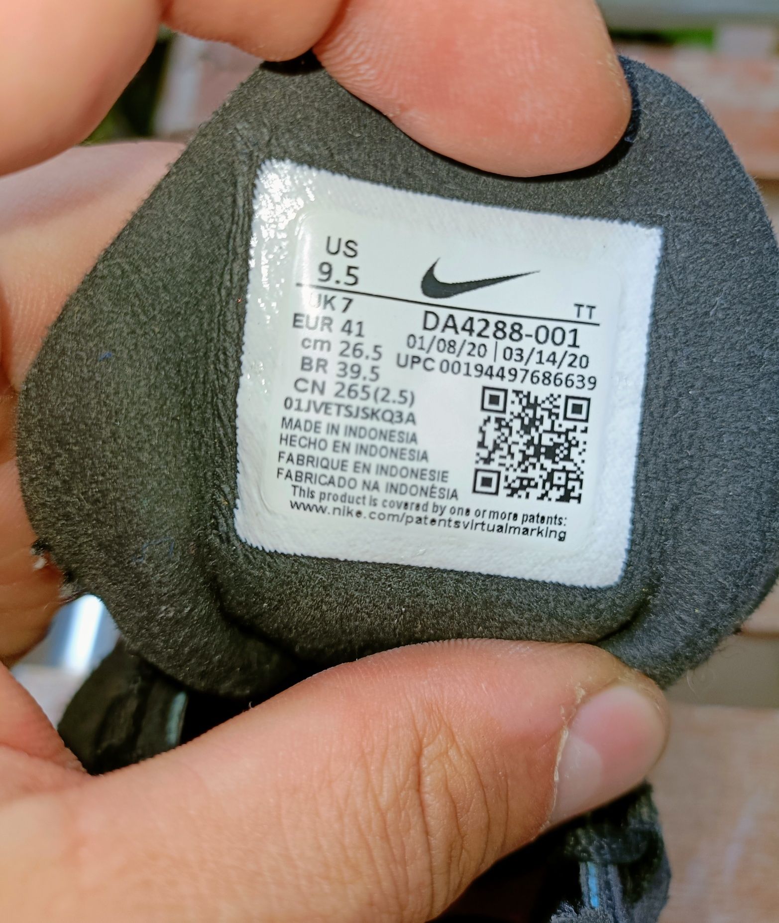 Męskie buty sportowe Nike Air Max 270 React rozmiar 41 stan BDB
