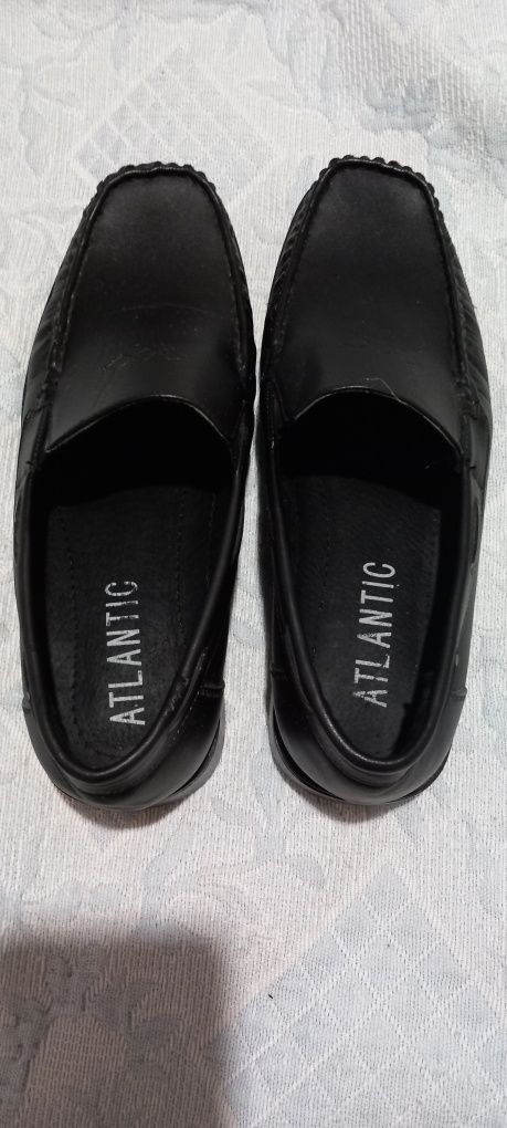 Sapatos Pretos Confortáveis