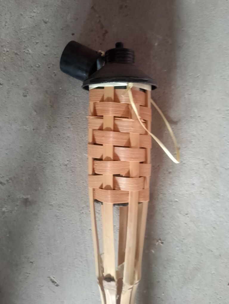 4 Tochas em bambu