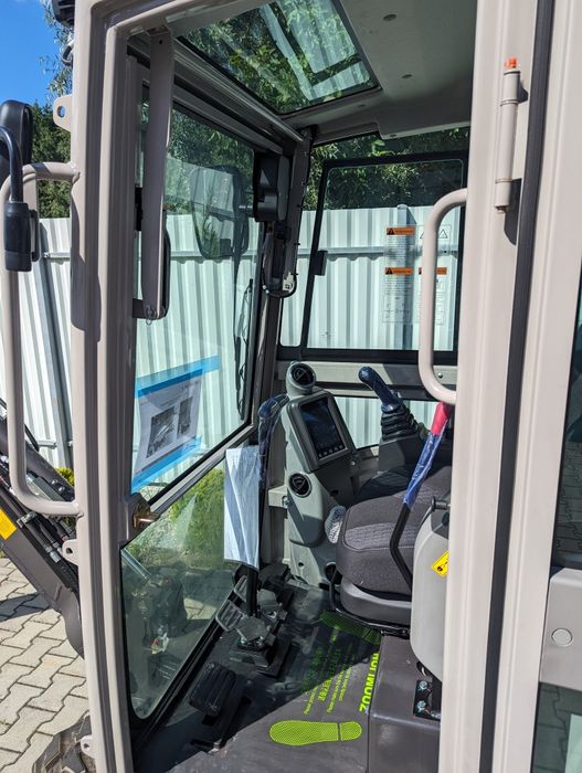Zoomlion ZE27GU – Minikoparka z Silnikiem KUBOTA Gwarancja-Raty-Serwis