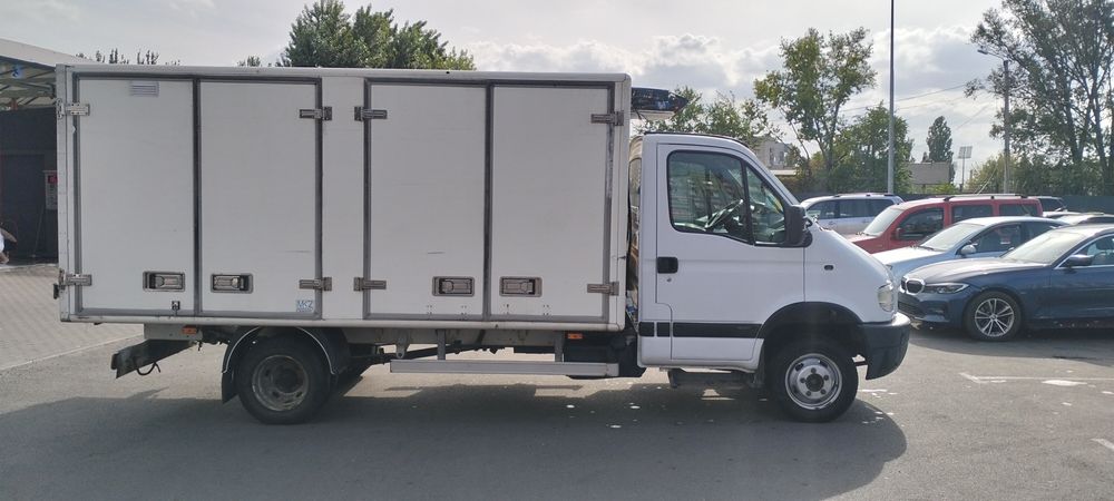 Продам RENAULT Mascott