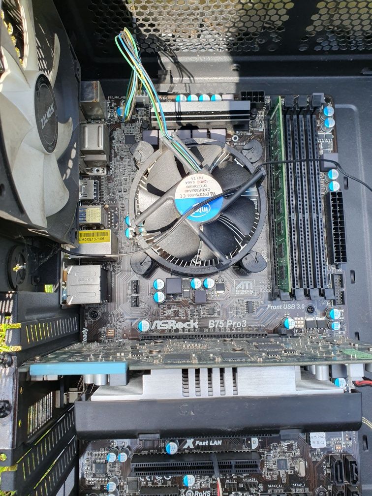 Komputer ASROCK B75Pro3 gv r575d5 1gd