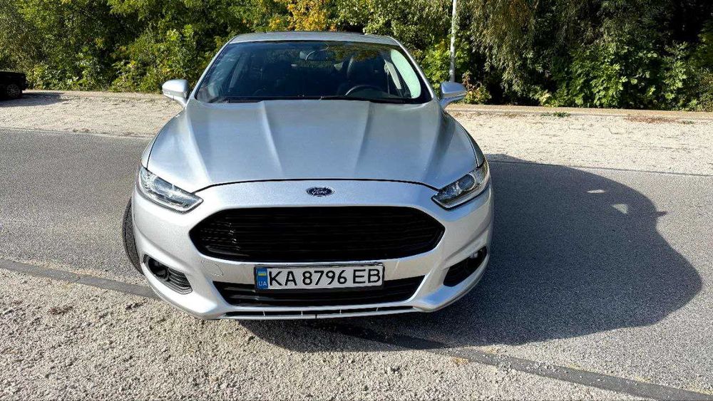 Ford Fusion Hybrid SE 2014 — економний і комфортний гібрид