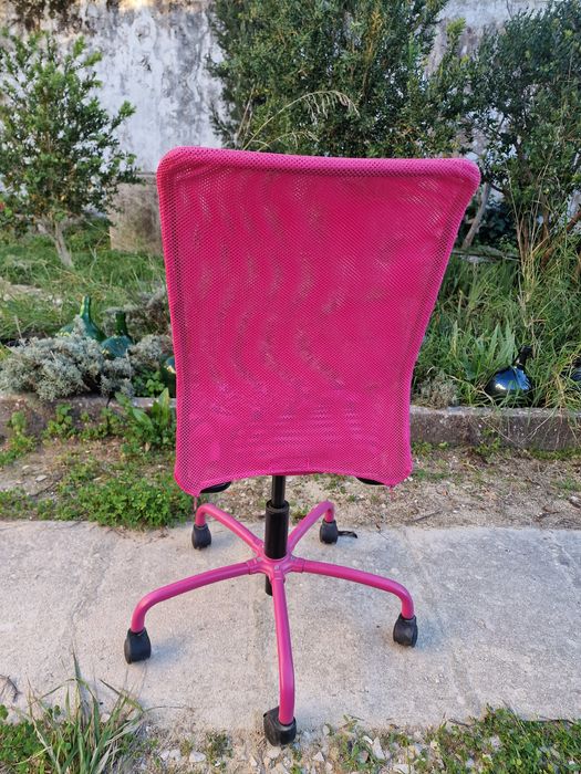 Cadeira giratória rosa
