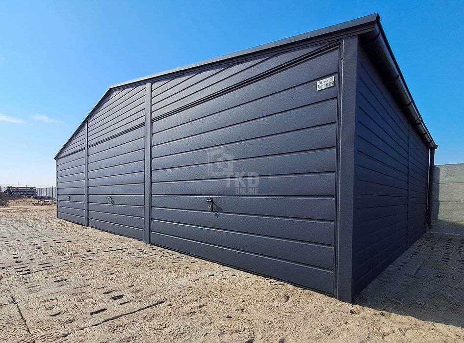 Garaż blaszany 9x6m 3x Brama uchylna okno rynny  dach dwuspad TKD254