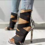 Buty na szpilce czarne i wstawki węża szpilki 8 cm