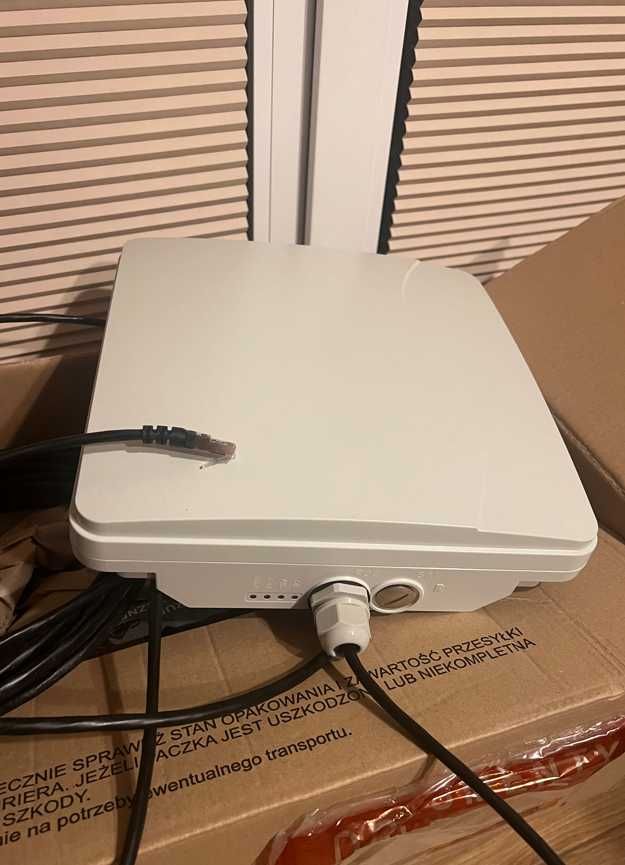 ZTE bezprzewodowy router LTE cat. 15 model MF258, ODU-IDU