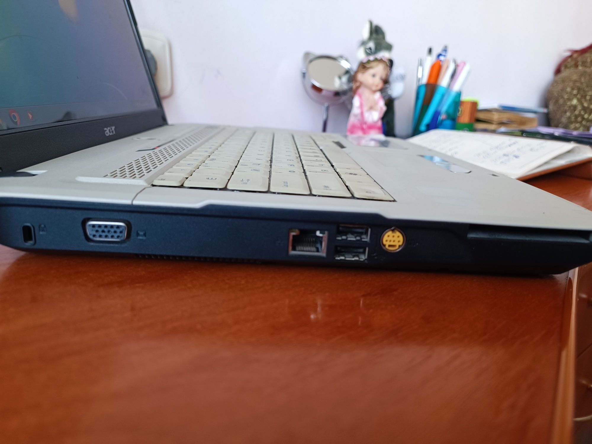 Ноутбук Acer aspire 5315 на 600Gb хороший + безпровідна мишка в подар