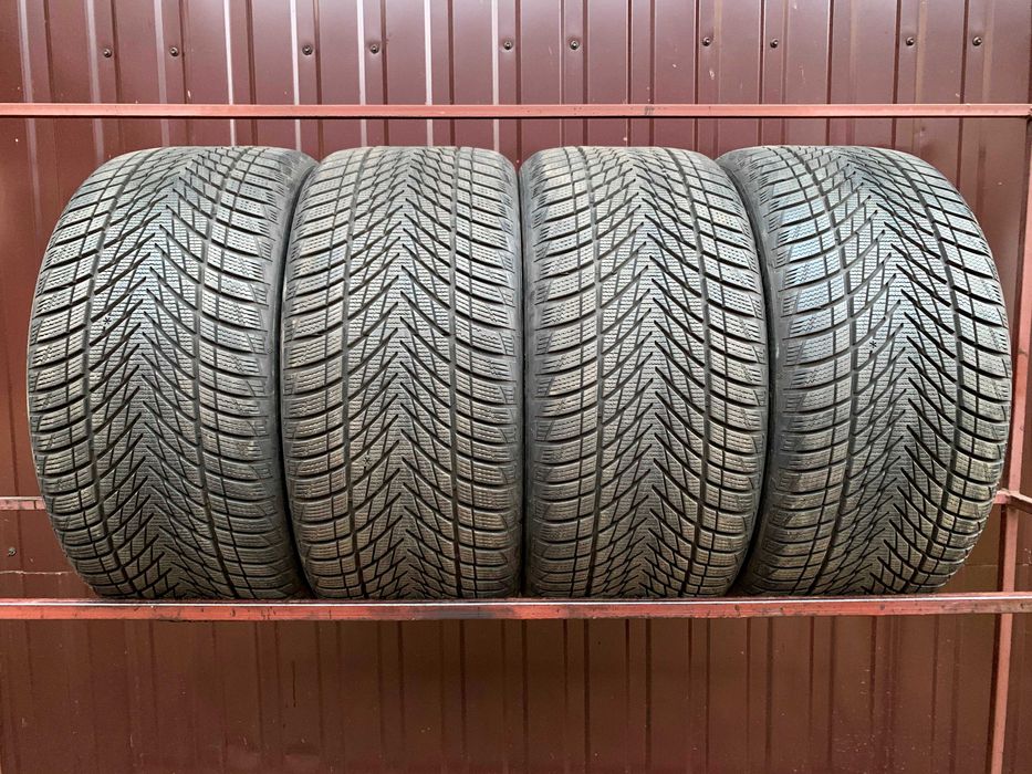 255/35 R19 GoodYear UltraGrip Performance 3. Шини зимові 4 шт. 2023рік