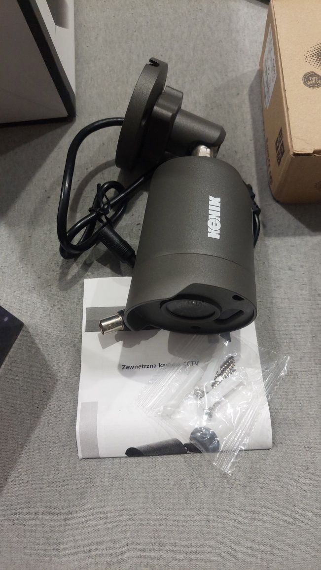 Monitoring rejestrator kamera x2 kenik zestaw dahua 1tb