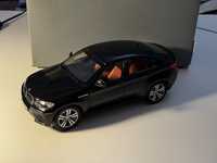 1:18 Kyosho BMW X6 M (E71) / Carbon Black / Dealer Edition