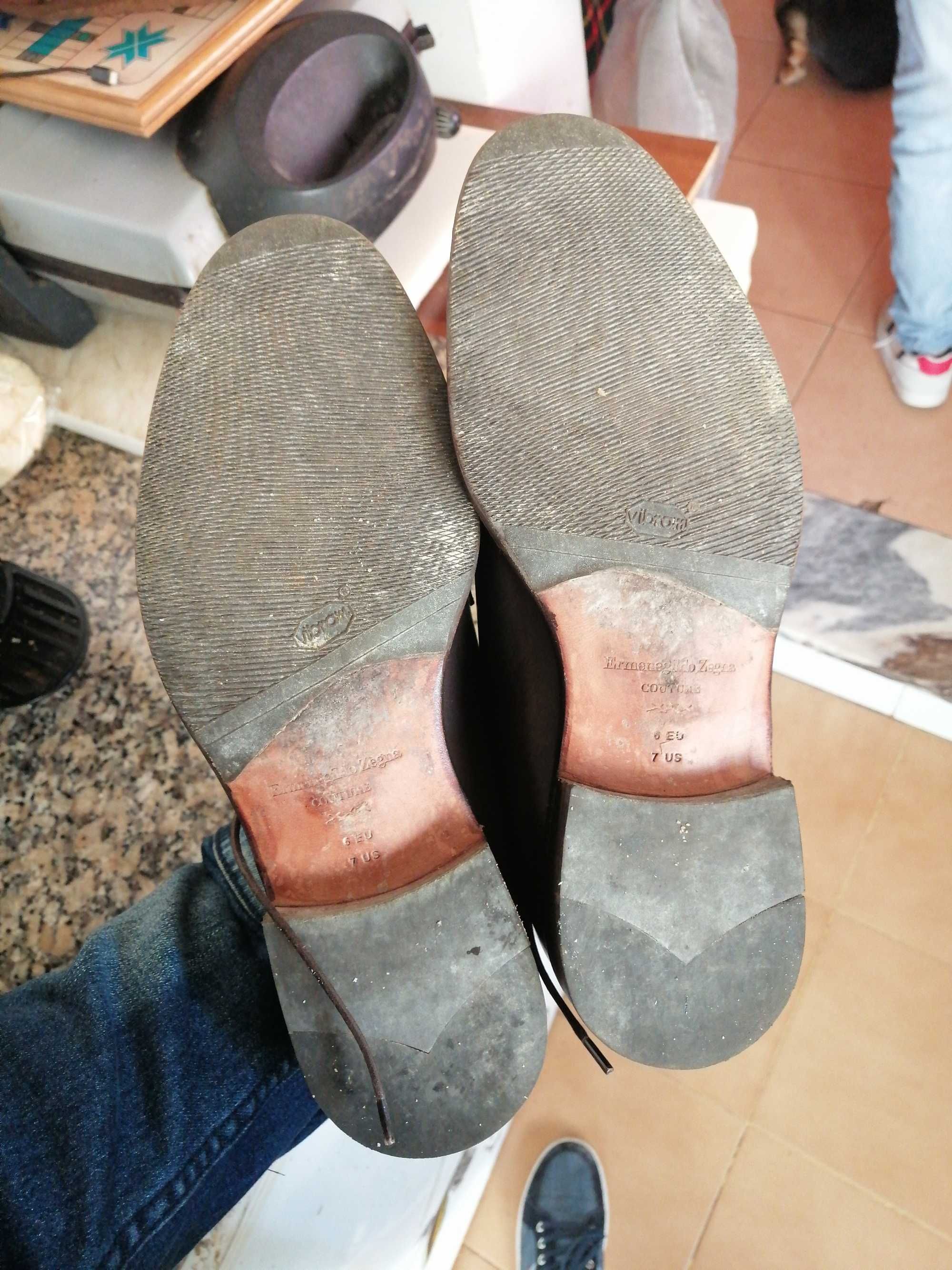 Calçado de luxo clássico