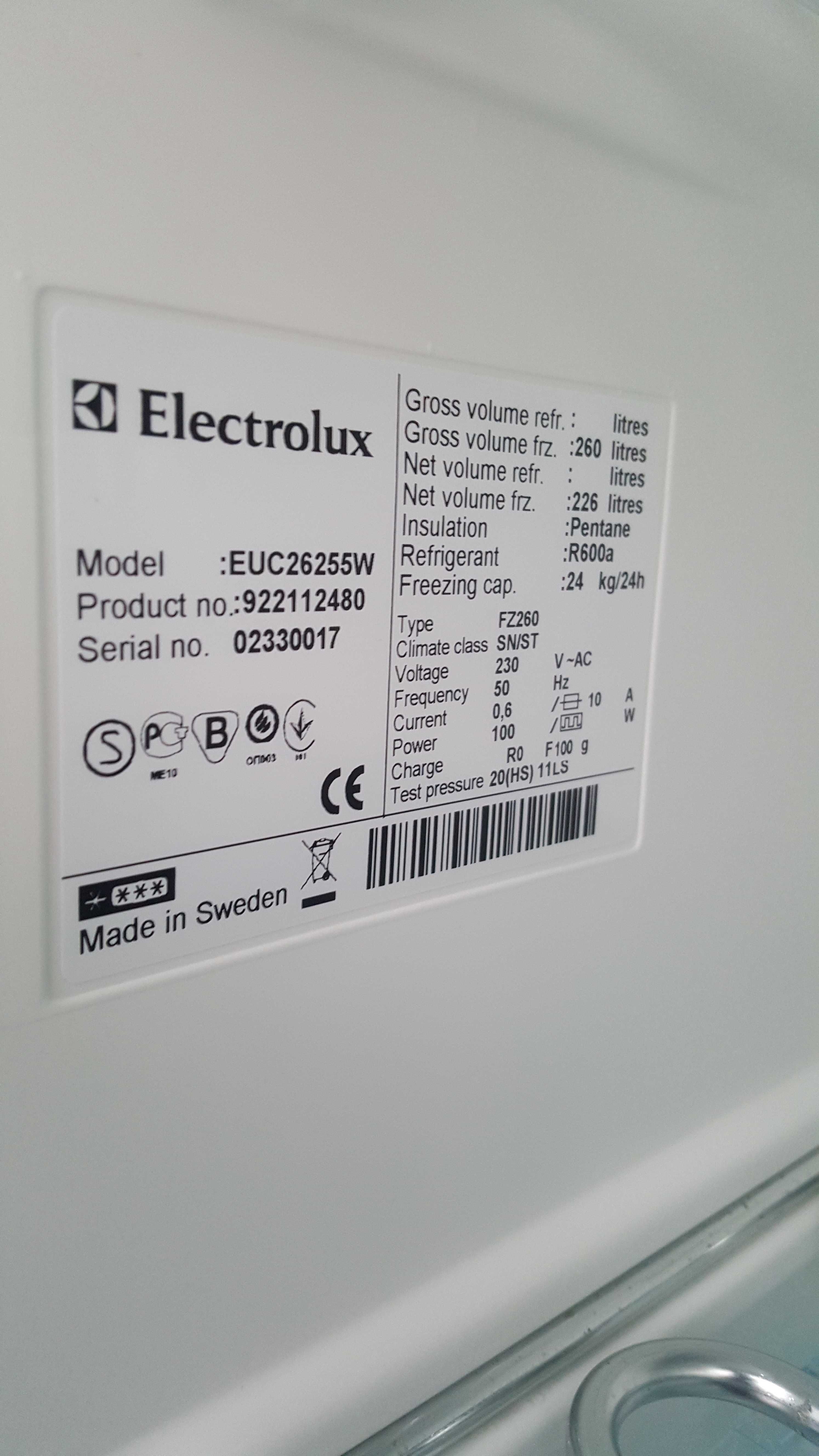 Zamrażarka electrolux EUC26255W