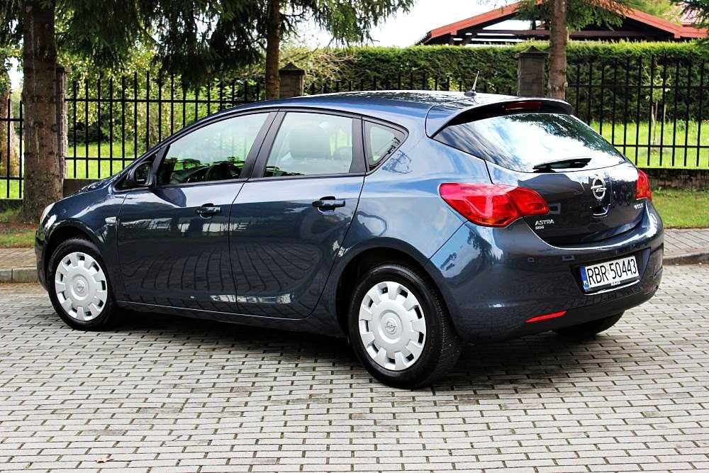 Opel Astra J 1,4 benzyna z Niemiec, Klima ,Serwis SUPER STAN !!