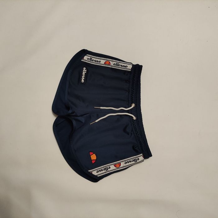 Шорти ellesse на лампасах жіночі
