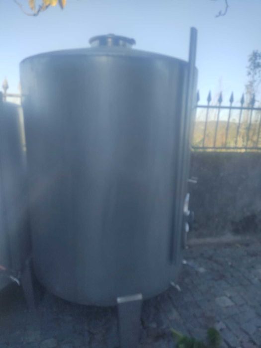 Cubas Inox bom estado 1000Litros e 1500Litros