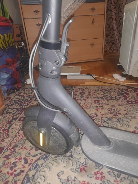 Електросамокат xiaomi essential