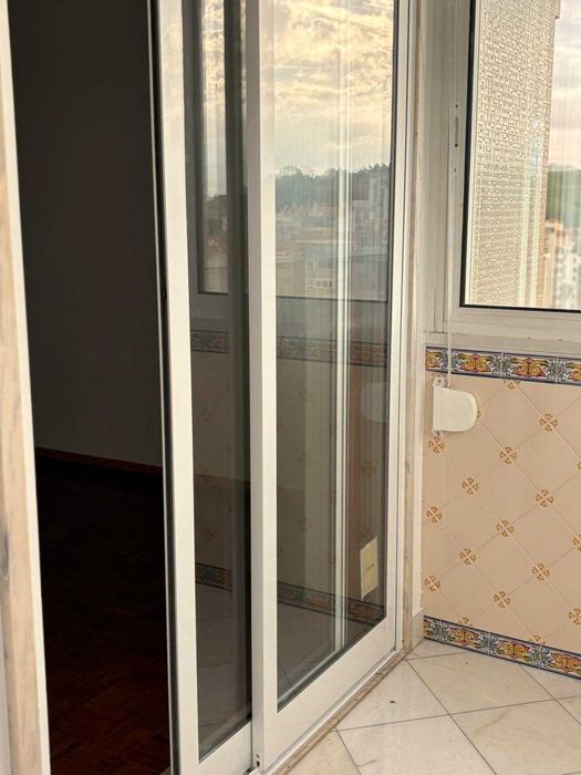 Janelas em alumínio com vidro duplo