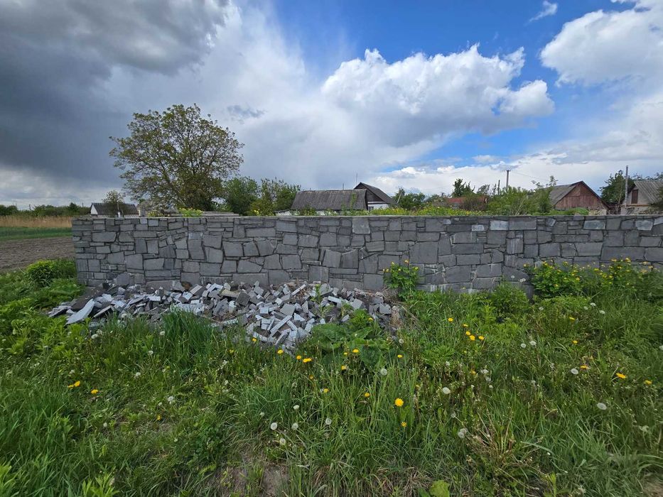 Продаж ділянки в Глибочиці з добротним фундаментом. (26151930)