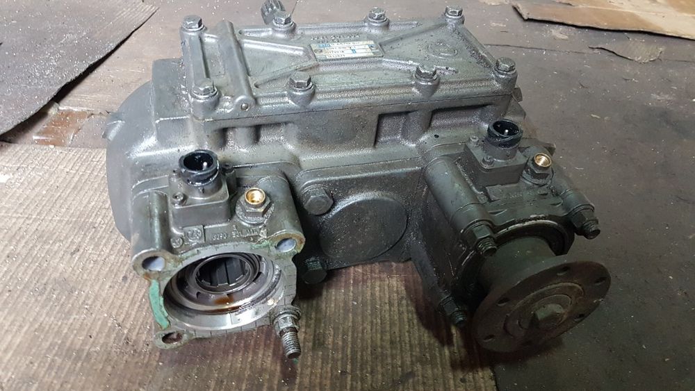 Роздатка, редуктор. PTO,  КОМ, гідравліка, ZF