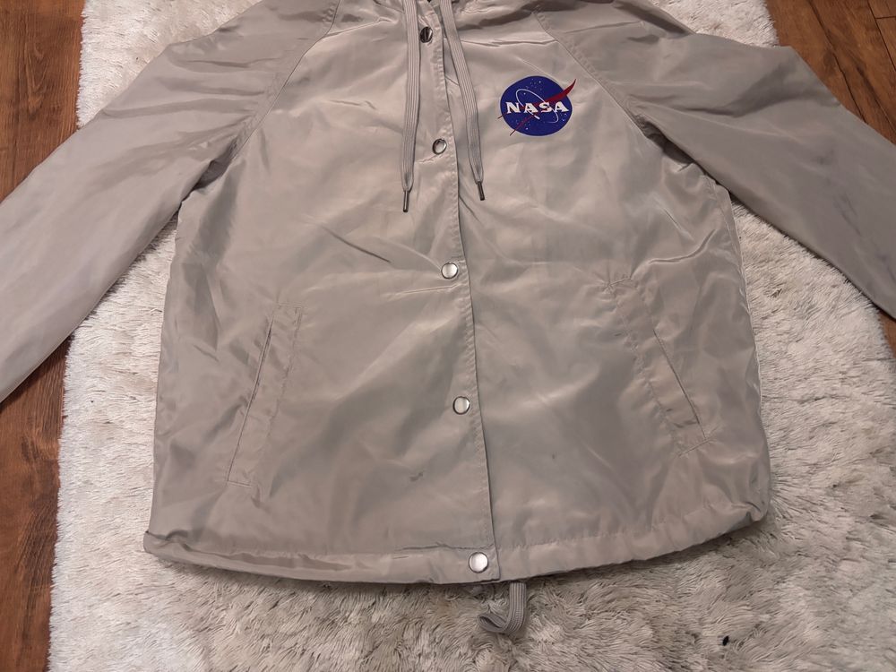Ortalion wiatrowka Divided H&M Nasa