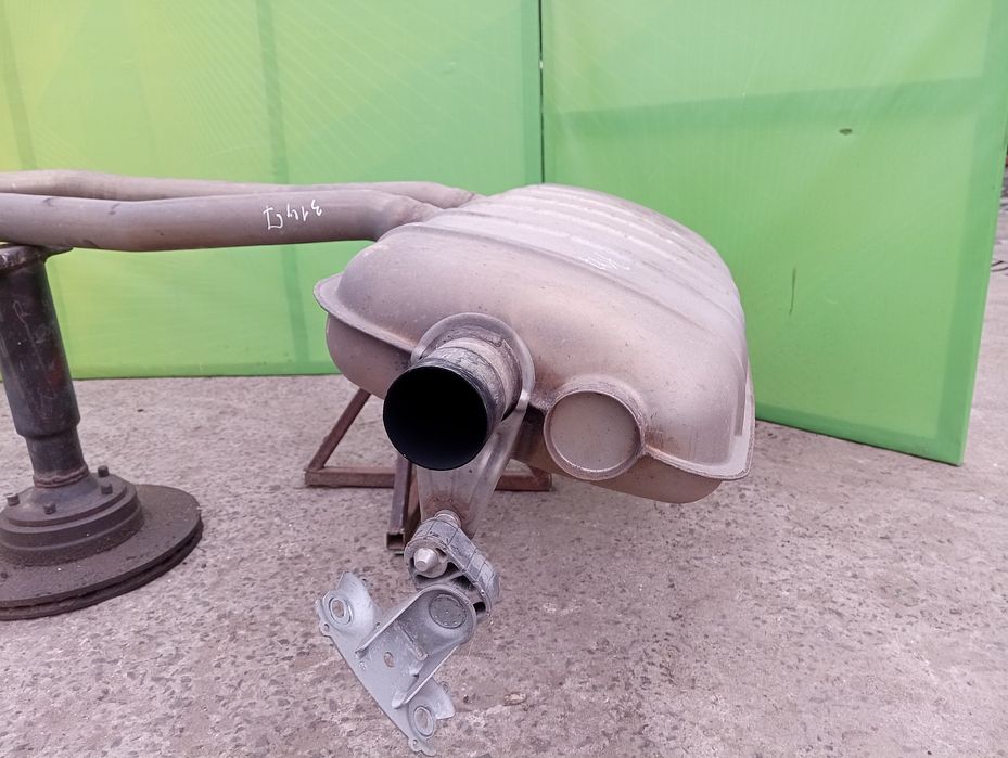 Глушник (вихлопна труба) Touareg NF Глушитель Туарег НФ Розборка