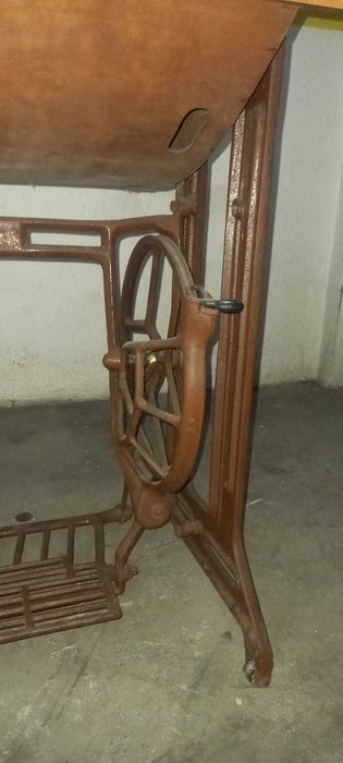 Máquina de Costura SINGER