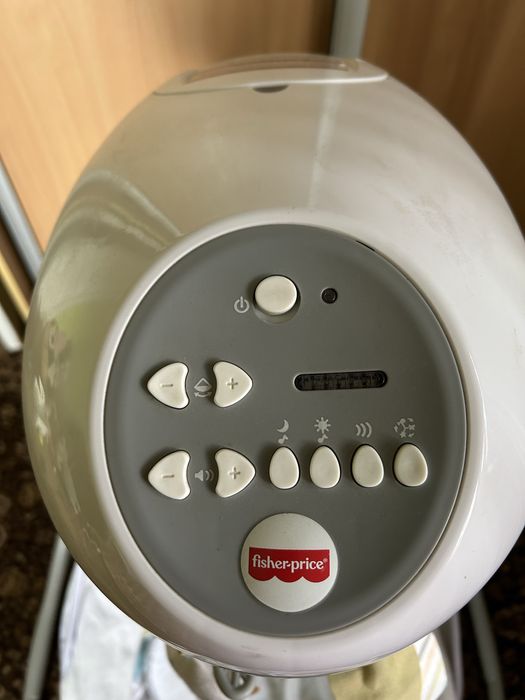 Гойдалка, заколисуючий центр fisher price