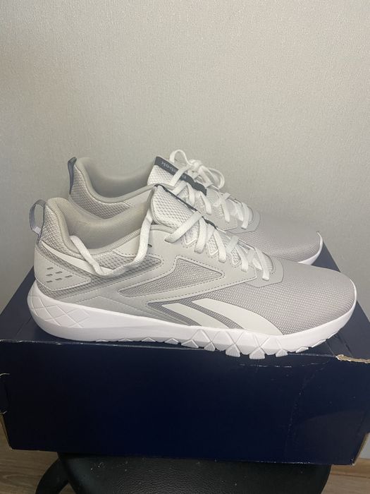 Оригінальне взуття