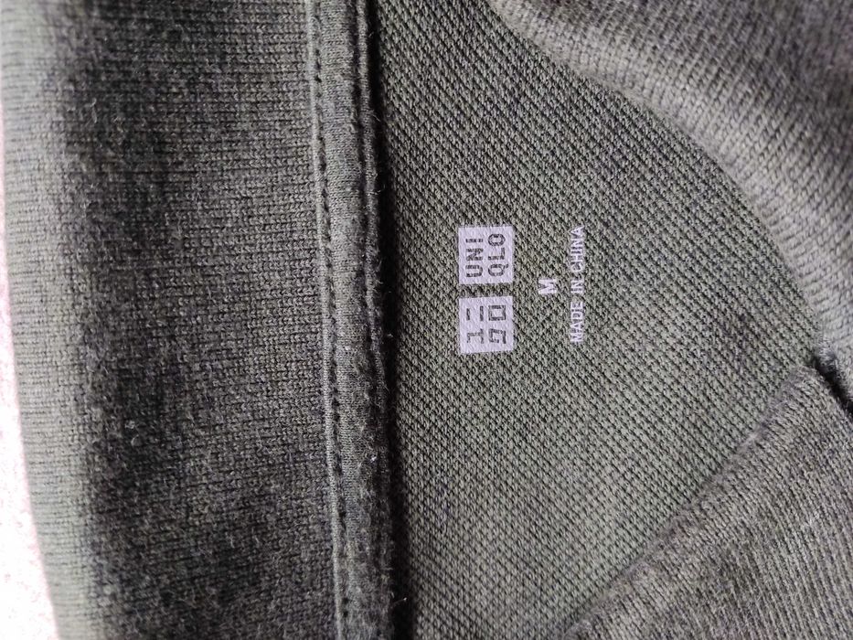 Поло мужское бренда Uniqlo