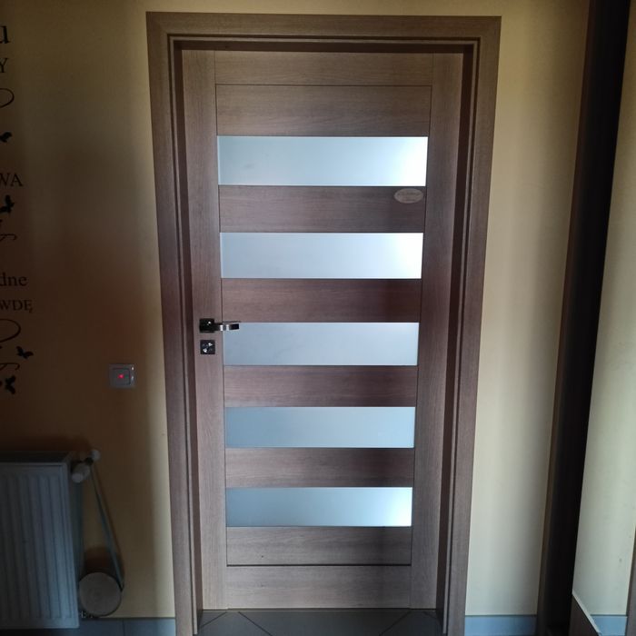 Drzwi wewnętrzne 80 cm z regulowaną ościeżnica