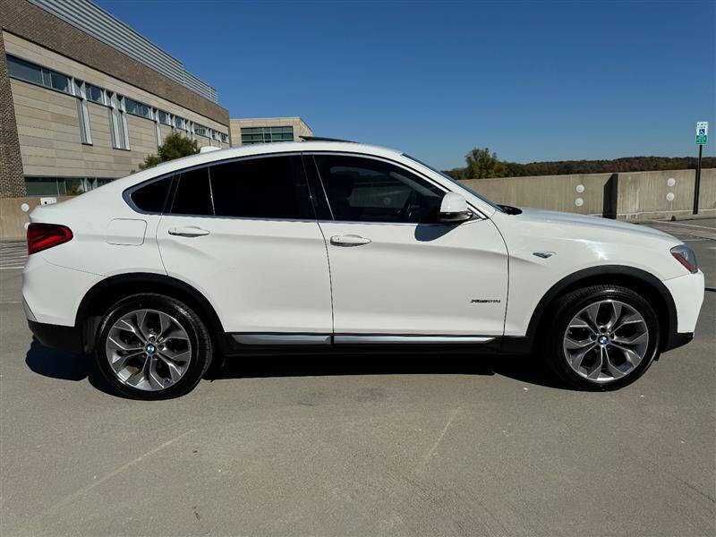 2016    BMW    X4