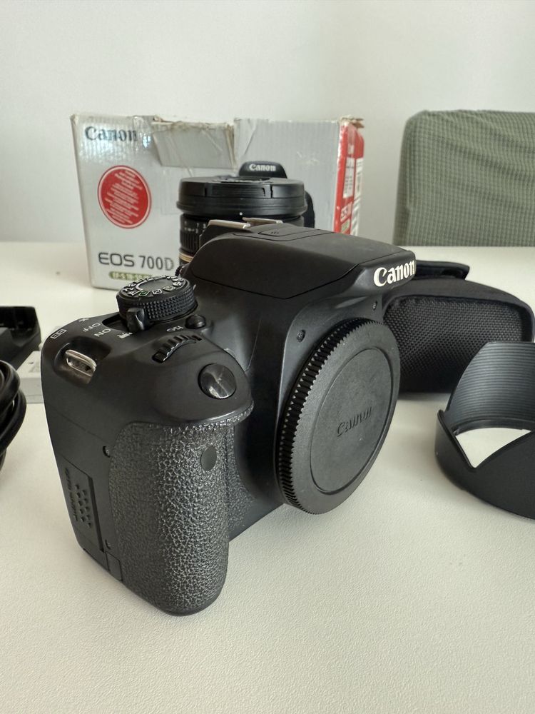 Aparat Canon 700D + 2x bat. +Obiektyw Tamron AF 17-50mm F/2.8