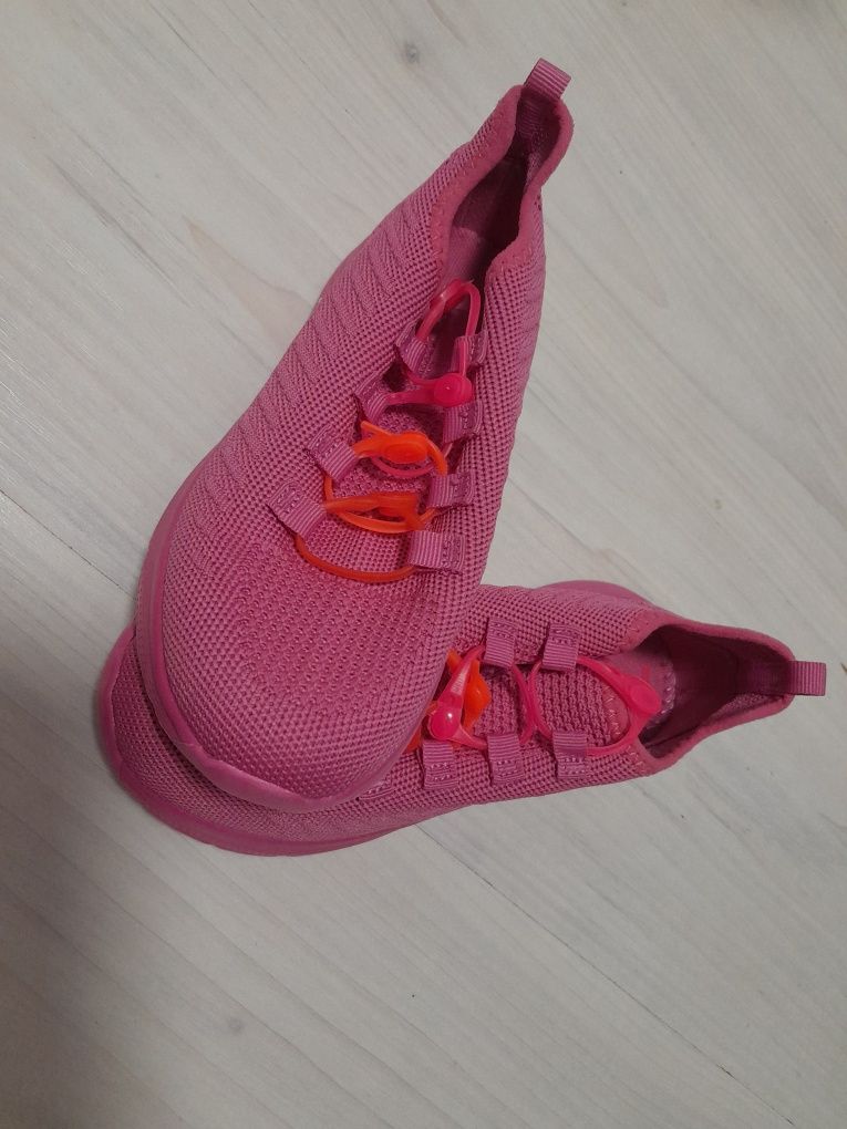 Buty dziewczęce wsuwane Pulse