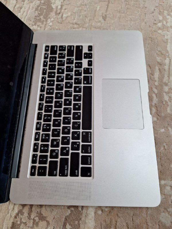 MacBook Pro 15" a1398 Core i7/16/256 рік випуску 2016