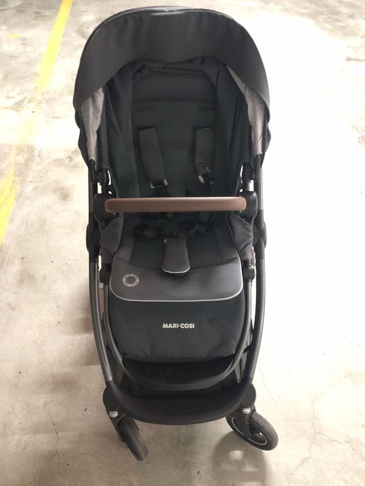 Conjunto carrinho Maxi Cosi Adorra+ Cadeira auto Cabriofix I-Size