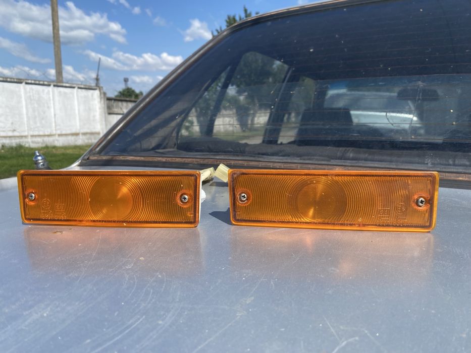 Поворотники Toyota Corolla E80 JDM