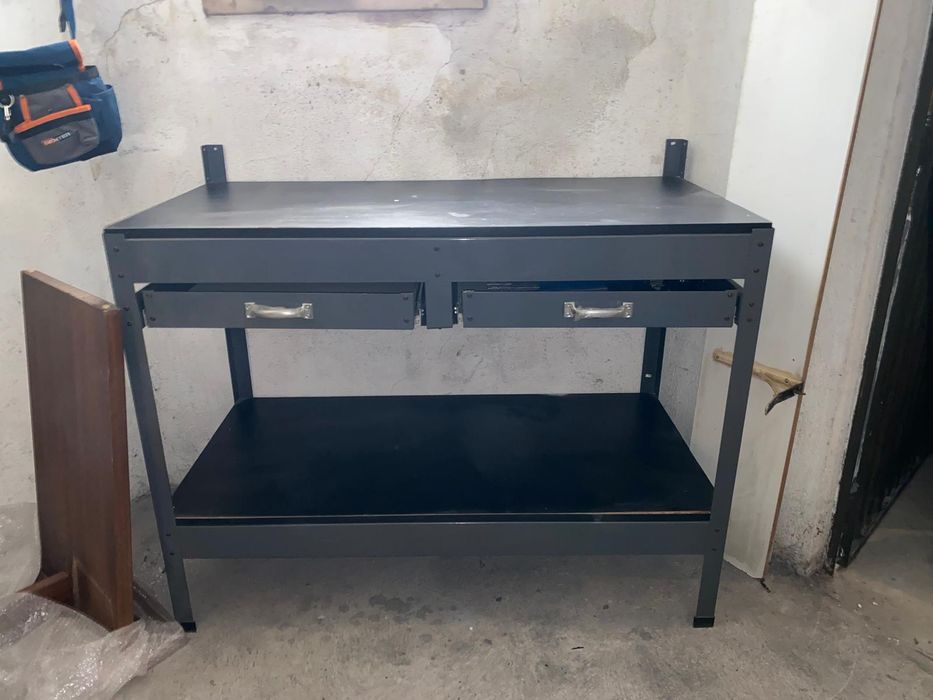 Bancada de trabalho (garagem ou oficina)