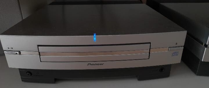 Wieża stereo Pionieer L77 wysoki model