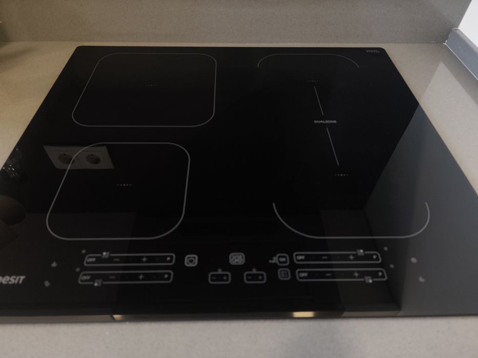 Vendo placa de indução Indesit com garantia