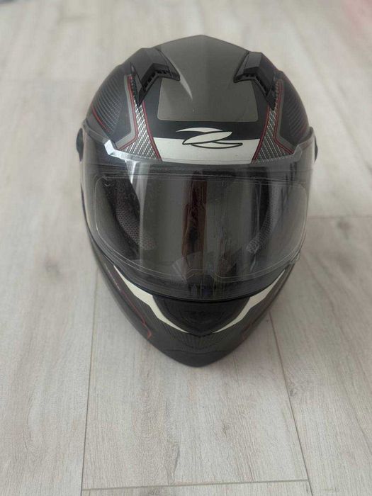 Продам мотошолом Zeus XL