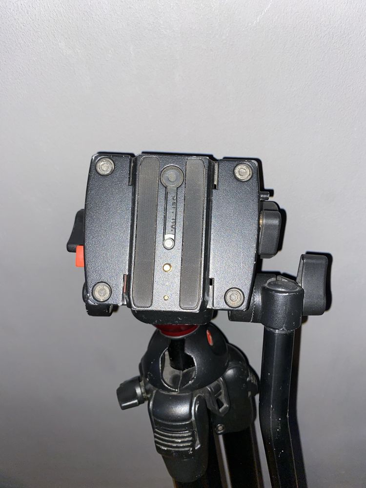 Итальянский штатив ManFrotto501/755B + чехол