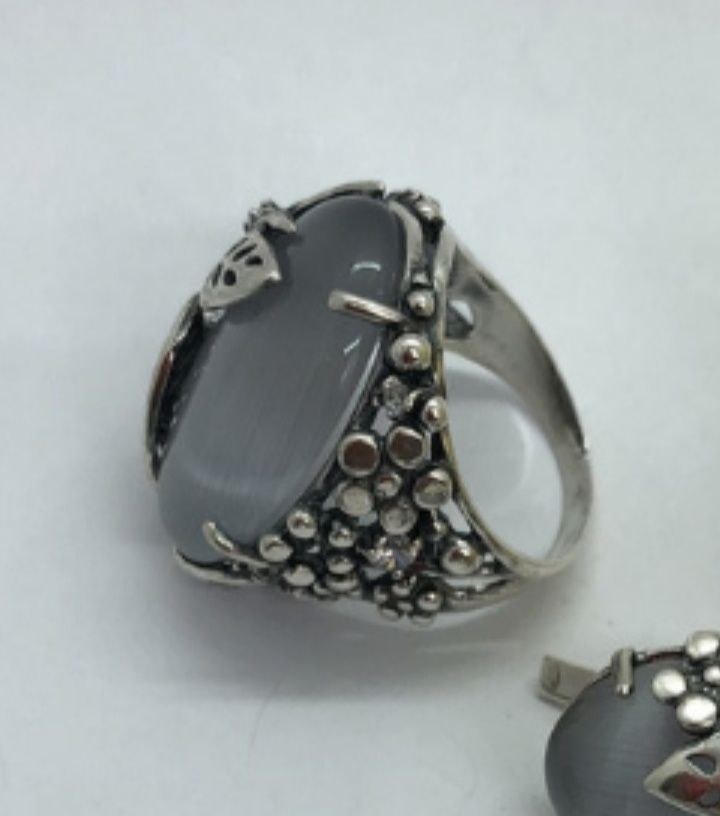 Серебряное кольцо 925 пробы размер 18