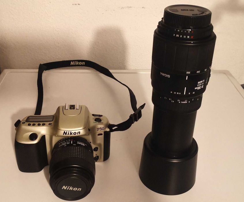 Máquina Fotográfica NIKON F50 + 2 Objectivas!